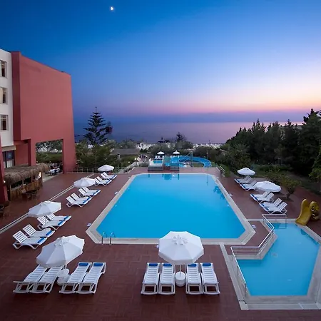 Armas Bella Luna Hotell