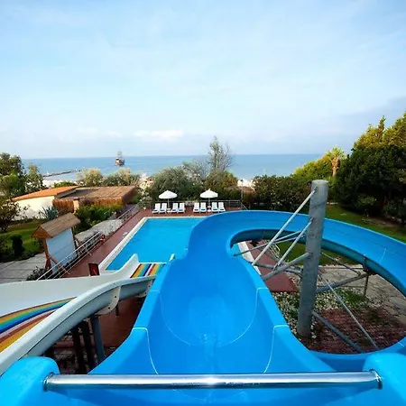 Hotell Armas Bella Luna Side