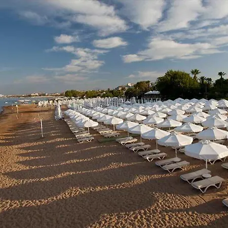 Armas Bella Luna 酒店 4*