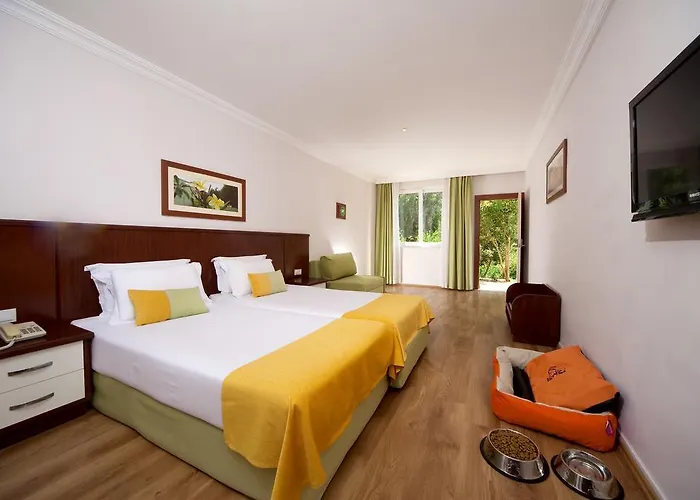 Armas Bella Luna Hotell 4*