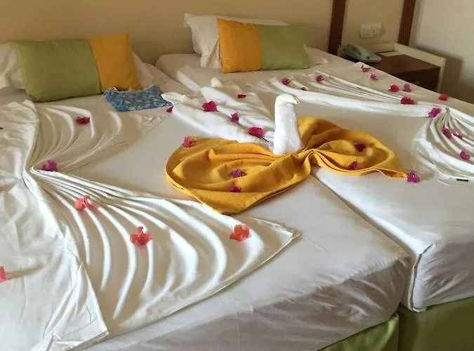 Hotell Armas Bella Luna Side