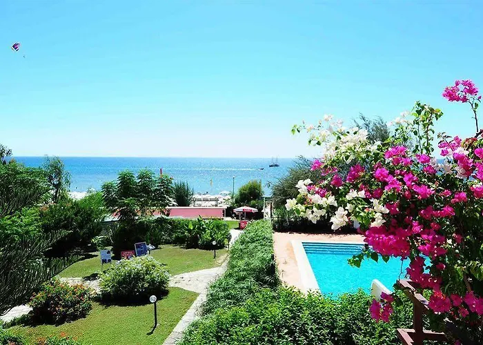 Hotell Armas Bella Luna Side