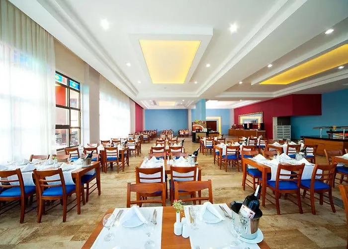 Armas Bella Luna Hotell 4*