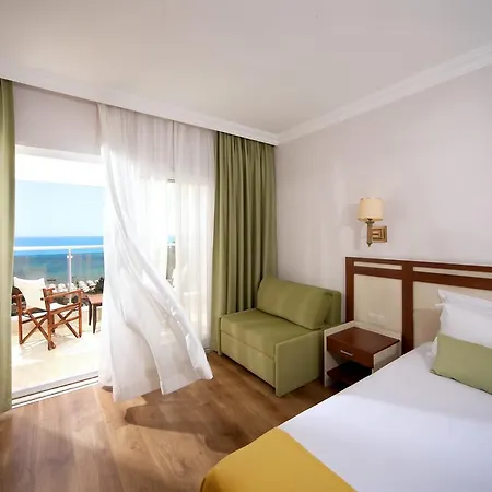 Armas Bella Luna 4* Side