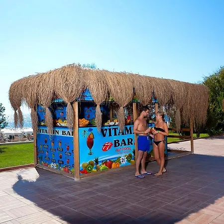 Armas Bella Luna 4* Side