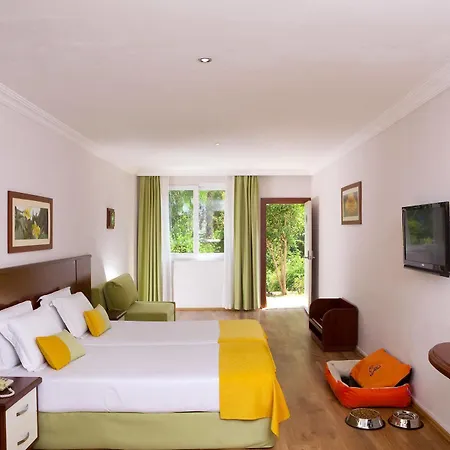 Armas Bella Luna 4* Side